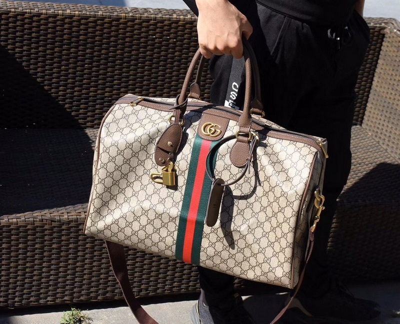 Gucci Handbags 274